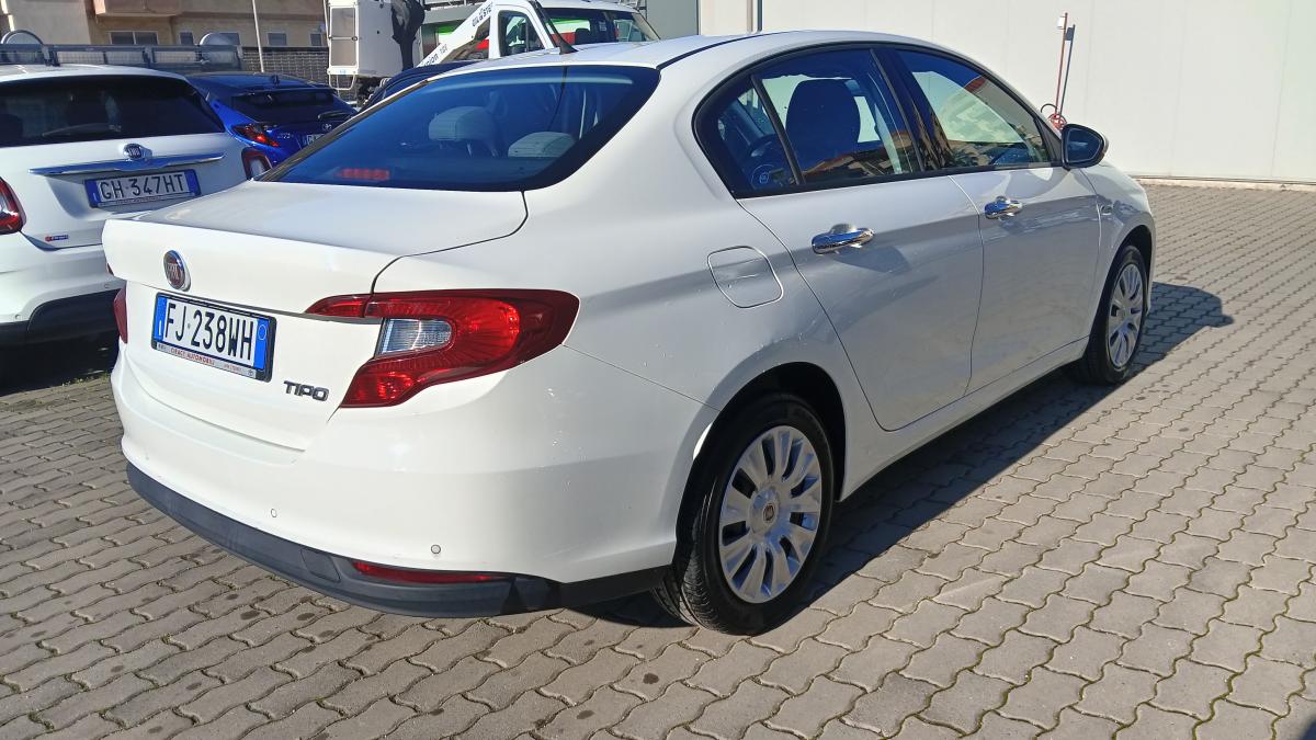 Fiat Tipo 1.3 Mjt 95cv 4 porte Easy